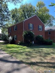 3425 W Franklin St, Richmond, VA 23221