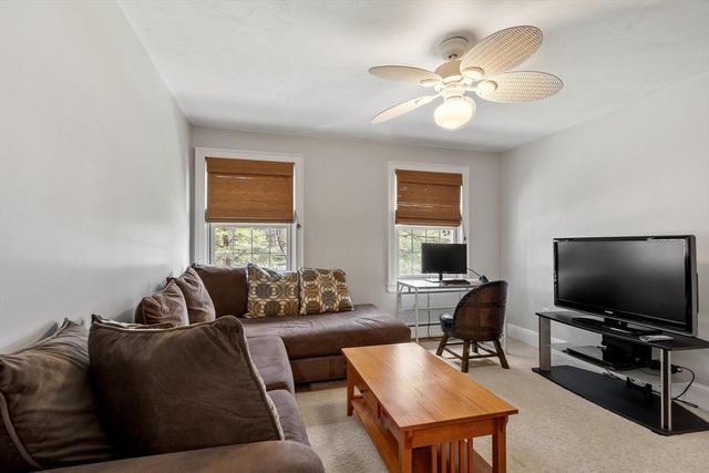 117 Depot St, Westford, MA 01886