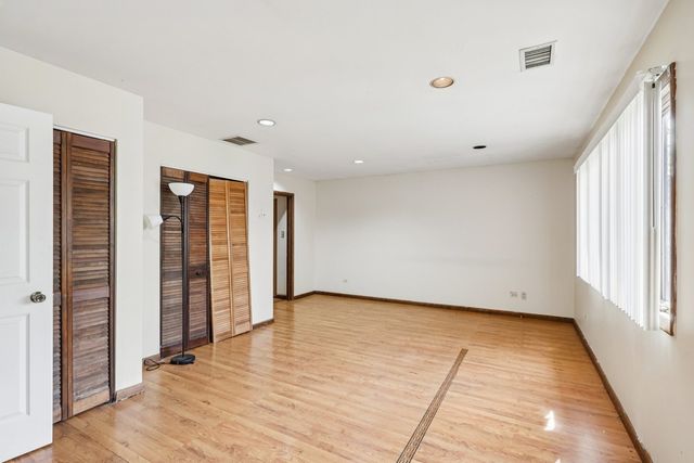 1114 185th Place, Homewood, IL 60430