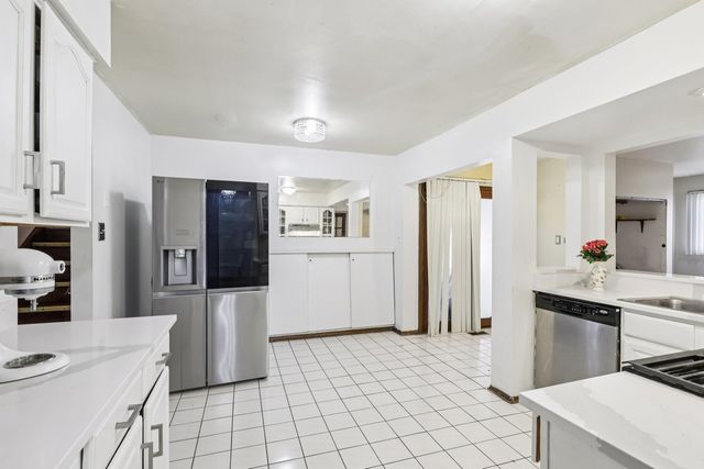 1114 185th Place, Homewood, IL 60430