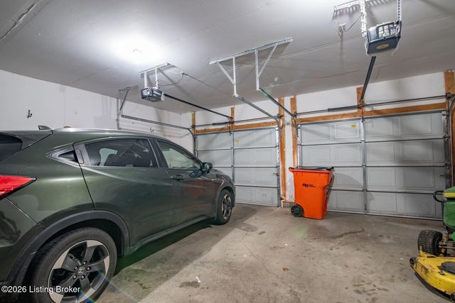 323 Oxmoor Dr, Elizabethtown, KY 42701