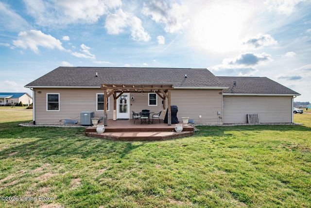 323 Oxmoor Dr, Elizabethtown, KY 42701