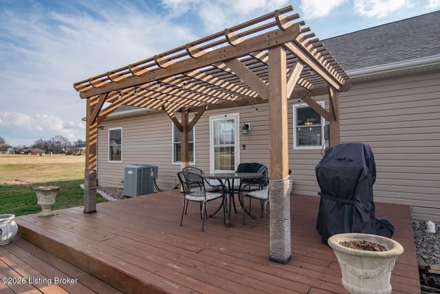 323 Oxmoor Dr, Elizabethtown, KY 42701