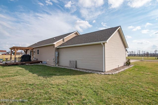 323 Oxmoor Dr, Elizabethtown, KY 42701
