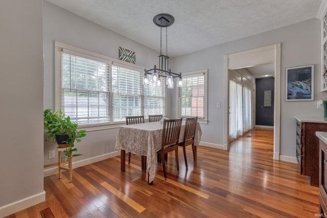 7555 Youngs Court, Newburgh, IN 47630