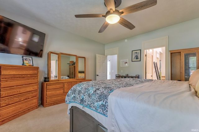 7555 Youngs Court, Newburgh, IN 47630