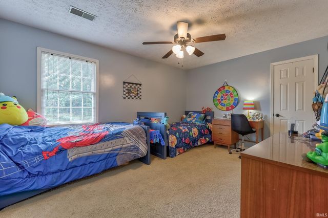 7555 Youngs Court, Newburgh, IN 47630