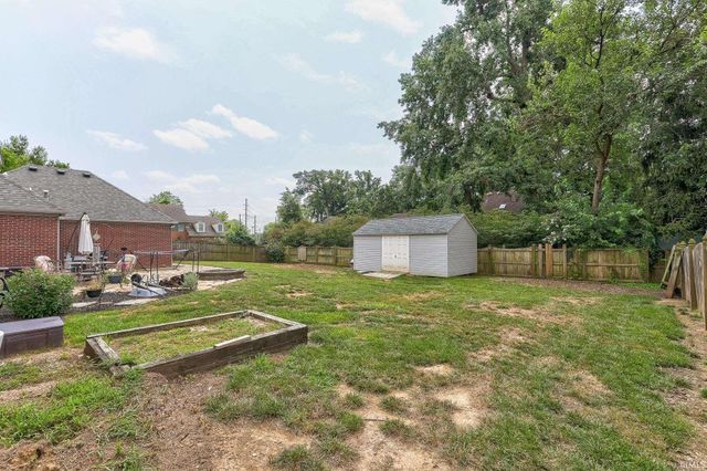 7555 Youngs Court, Newburgh, IN 47630