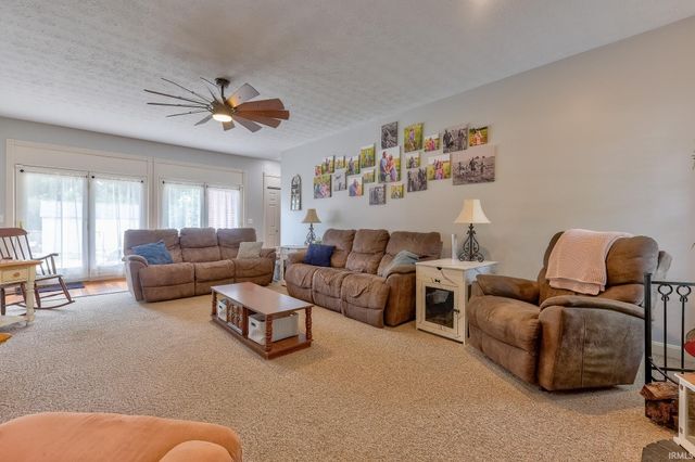7555 Youngs Court, Newburgh, IN 47630