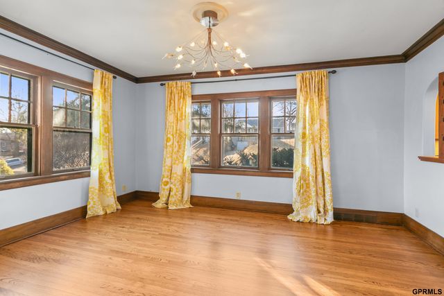 5124 Lafayette Avenue, Omaha, NE 68132