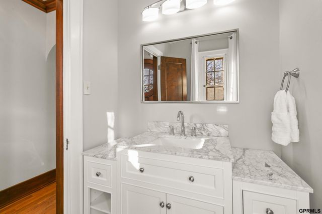 5124 Lafayette Avenue, Omaha, NE 68132