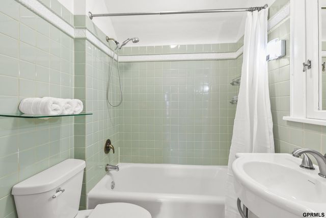 5124 Lafayette Avenue, Omaha, NE 68132