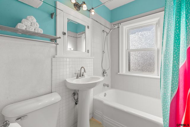 5124 Lafayette Avenue, Omaha, NE 68132