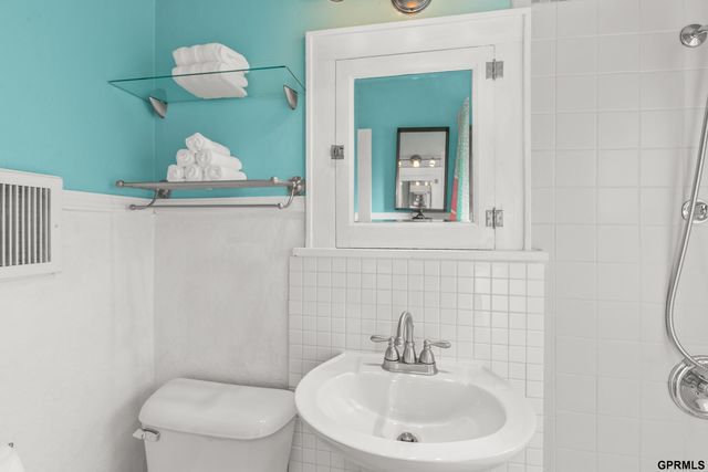 5124 Lafayette Avenue, Omaha, NE 68132