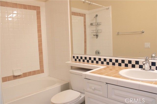 29 Gingerwood, Irvine, CA 92603