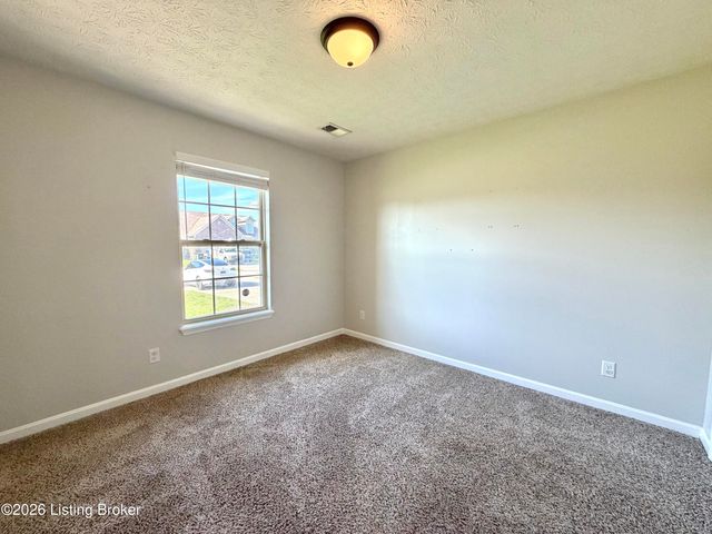 145 Glen Ridge Dr, Mt Washington, KY 40047