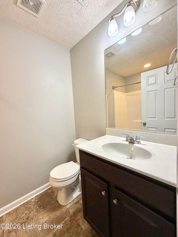 145 Glen Ridge Dr, Mt Washington, KY 40047