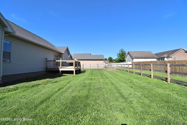 145 Glen Ridge Dr, Mt Washington, KY 40047