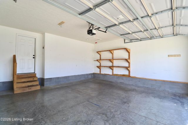 145 Glen Ridge Dr, Mt Washington, KY 40047