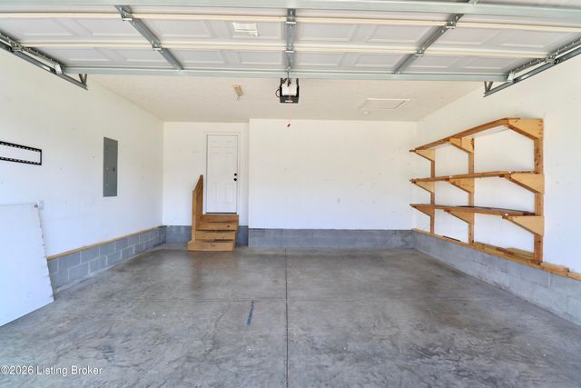 145 Glen Ridge Dr, Mt Washington, KY 40047