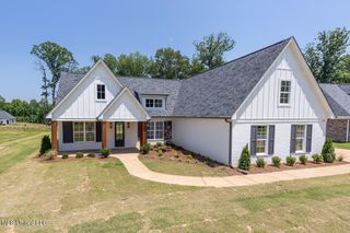 2286 Grand Oak Lane, Southaven, MS 38672