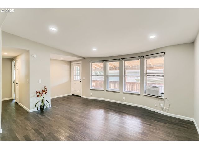 13620 Sw BEEF BEND Rd 39, Portland, OR 97224