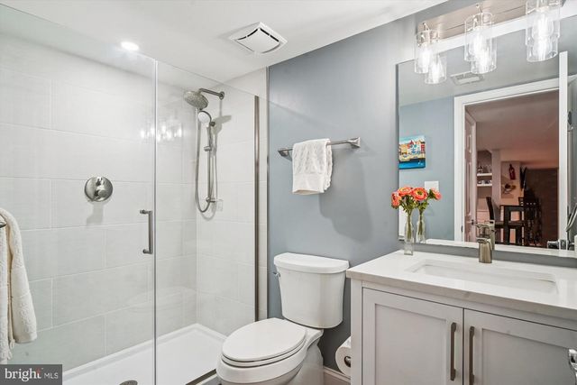 3325 GLEBE DR, Edgewater, MD 21037