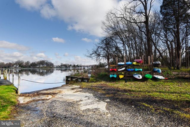 3325 GLEBE DR, Edgewater, MD 21037