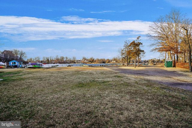 3325 GLEBE DR, Edgewater, MD 21037