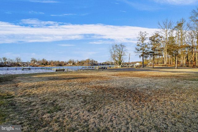 3325 GLEBE DR, Edgewater, MD 21037