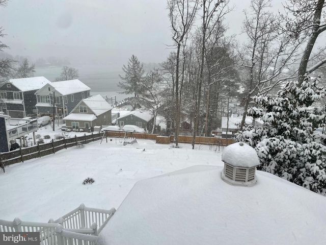 3325 GLEBE DR, Edgewater, MD 21037