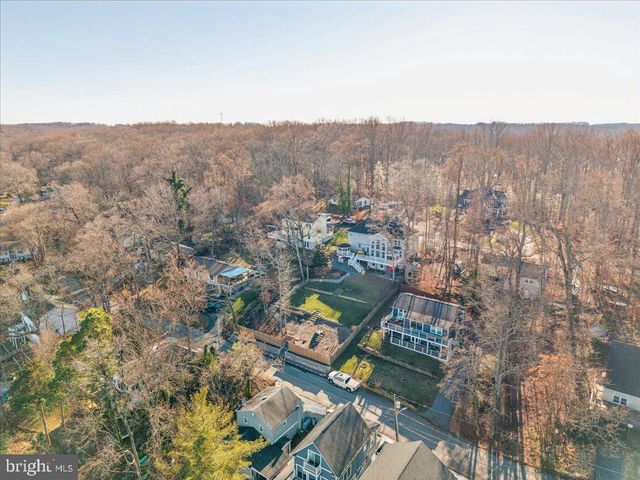 3325 GLEBE DR, Edgewater, MD 21037