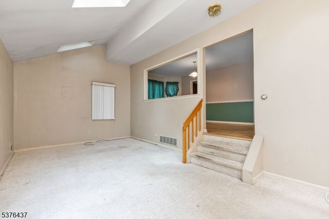 602 Mountain Ave, Long Hill Twp., NJ 07933