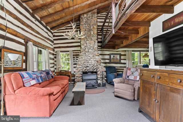 1 OLD SHIPPENSBURG RD, Gardners, PA 17324