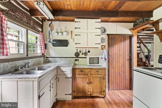 1 OLD SHIPPENSBURG RD, Gardners, PA 17324