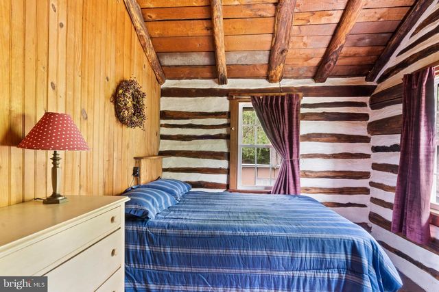 1 OLD SHIPPENSBURG RD, Gardners, PA 17324