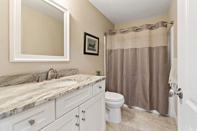 1026 Tremont St, Dighton, MA 02764