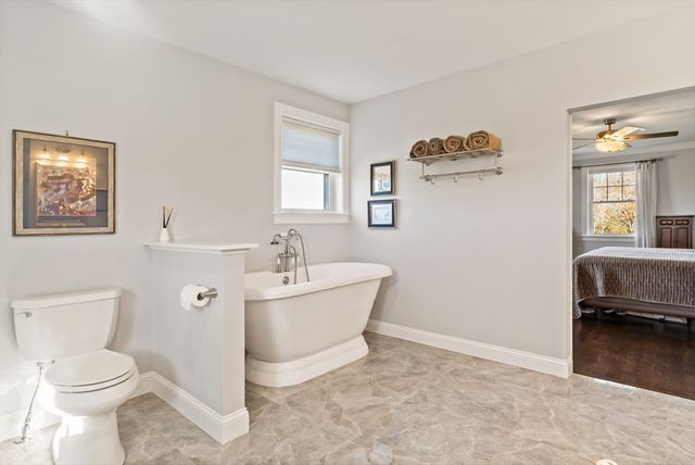 1026 Tremont St, Dighton, MA 02764