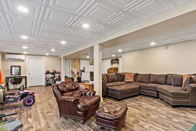 1026 Tremont St, Dighton, MA 02764