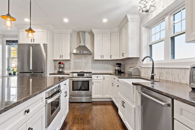 1026 Tremont St, Dighton, MA 02764