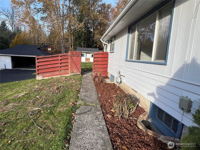 20326 SE 24 Street, Sammamish, WA 98075