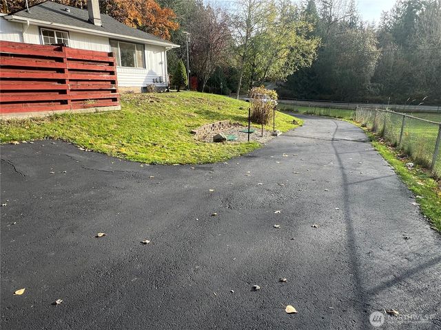 20326 SE 24 Street, Sammamish, WA 98075