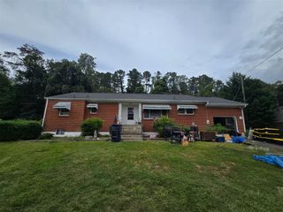3417 Windsor RD, Roanoke, VA 24018