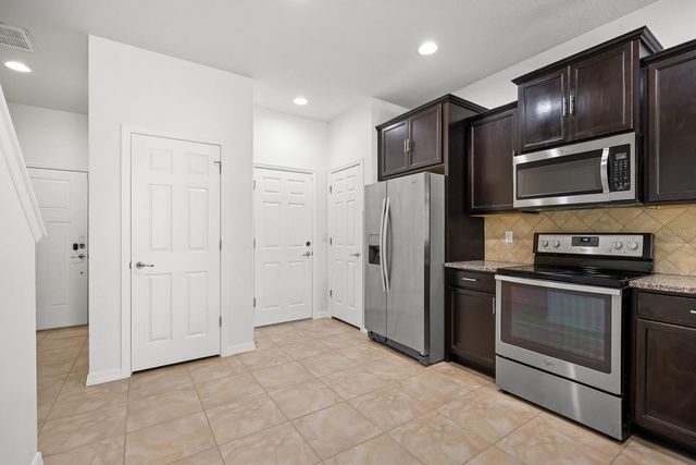 9211 HILLCROFT DRIVE, Riverview, FL 33578