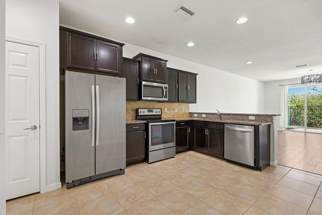 9211 HILLCROFT DRIVE, Riverview, FL 33578