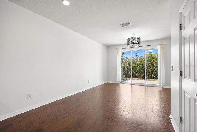 9211 HILLCROFT DRIVE, Riverview, FL 33578