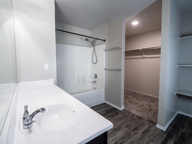 5718 Bent Creek Road, Shawnee, OK 74804