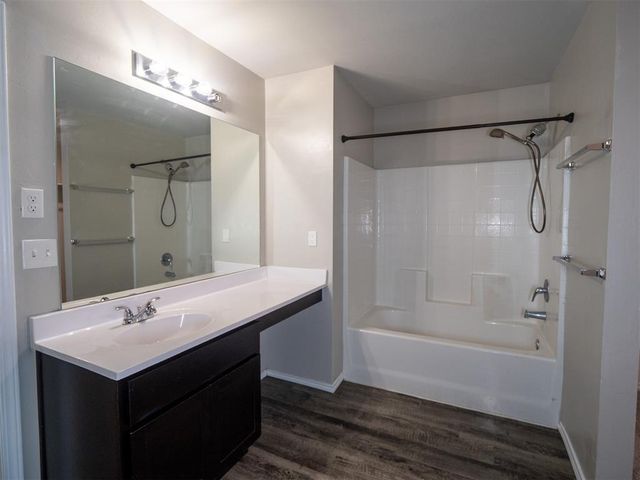 5718 Bent Creek Road, Shawnee, OK 74804
