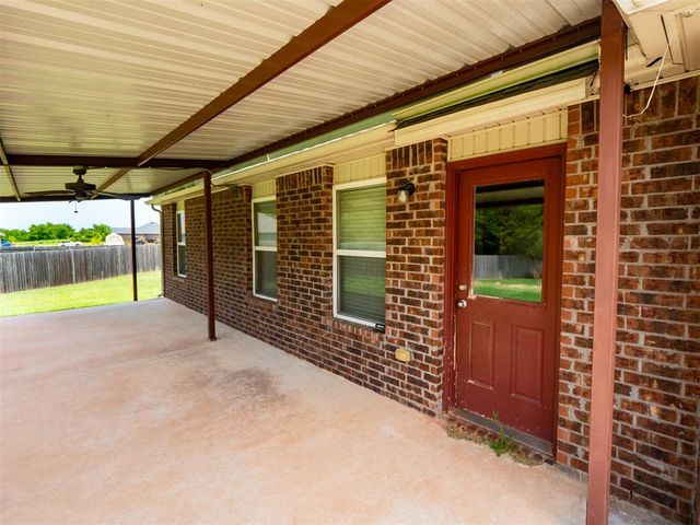 5718 Bent Creek Road, Shawnee, OK 74804