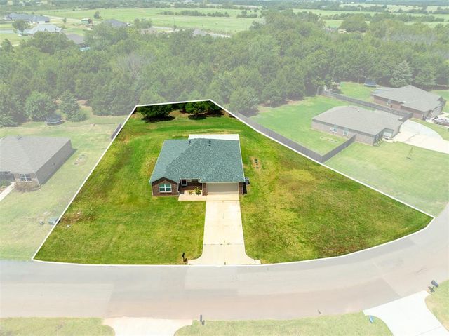 5718 Bent Creek Road, Shawnee, OK 74804